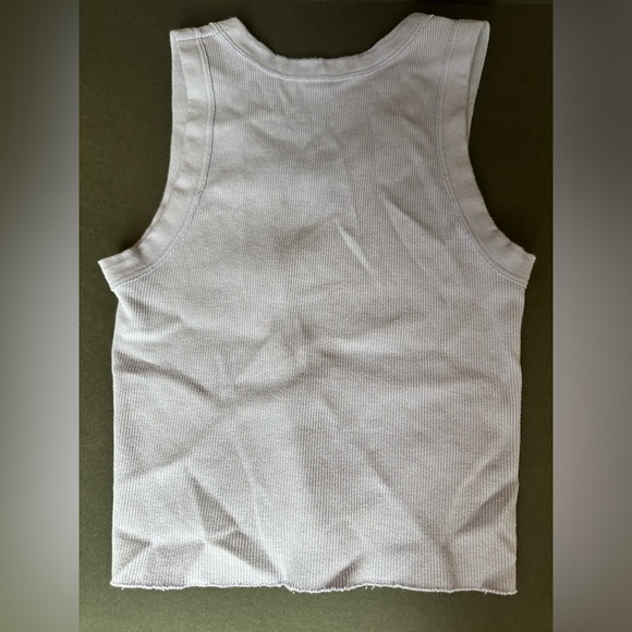 John Galt Ribbed Tank Crop Top - Picture 3 of 3